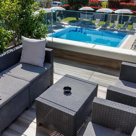Paradiso Hotel